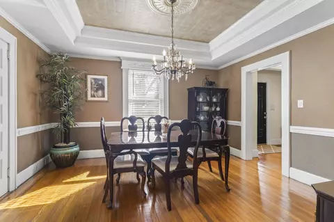 Dining - 1006 10th Ave, Conway, SC 29526 photo 2 of 3