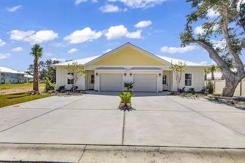 78 Hallandale Ln #LEFT, Murrells Inlet, SC 29576
