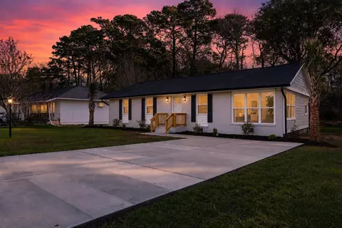 1104 Ragin St, Myrtle Beach, SC 29577