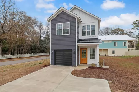 214 26th Ave S, Myrtle Beach, SC 29577