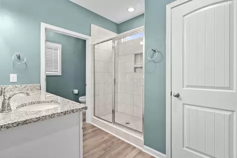 Bath - 452 Honeyhill Loop, Conway, SC 29526 photo 6 of 7