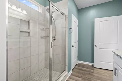 Bath - 452 Honeyhill Loop, Conway, SC 29526 photo 4 of 7