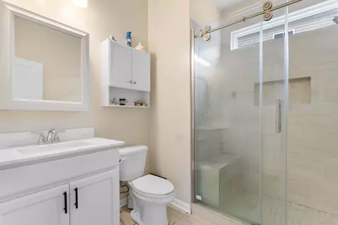 Bath - 152 Ocean Commons Dr, Surfside Beach, SC 29575 photo 1 of 2