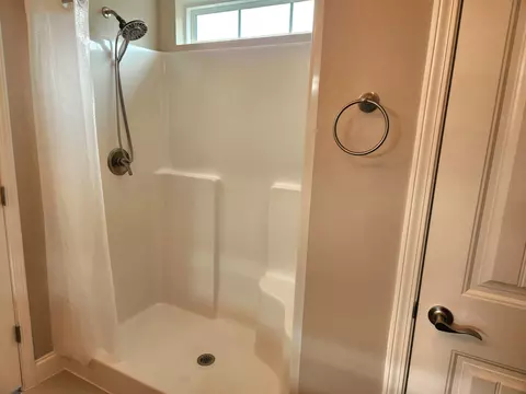 Bath - 3440 Holly Loop, Conway, SC 29527 photo 4 of 6