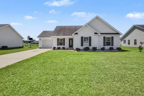 321 Millbrook Cir, Galivants Ferry, SC 29544