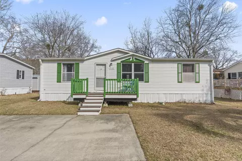 512 Folly Estates Dr, Myrtle Beach, SC 29588