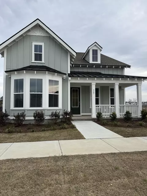 907 Monmouth St, Myrtle Beach, SC 29588