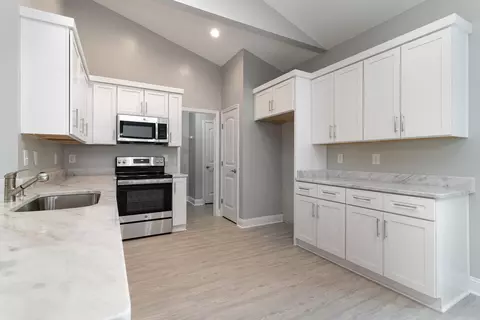 Kitchen - 652 Goretown Loop, Loris, SC 29569 photo 2 of 4