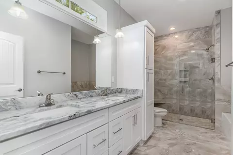 Bath - 652 Goretown Loop, Loris, SC 29569 photo 1 of 3