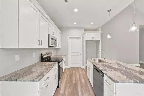 Kitchen - 664 Goretown Loop, Loris, SC 29569 photo 2 of 4