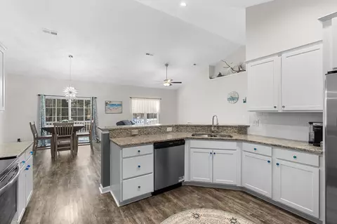 Kitchen - 549 Rose Ave, Georgetown, SC 29440 photo 5 of 5