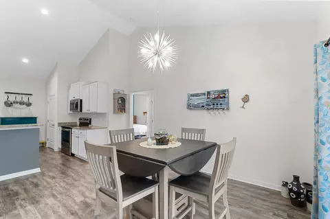 Dining - 549 Rose Ave, Georgetown, SC 29440 photo 2 of 3
