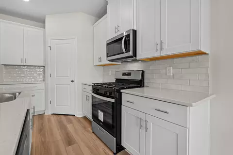 Kitchen - 1029 Lauryn Oak Loop, Longs, SC 29568 photo 5 of 6