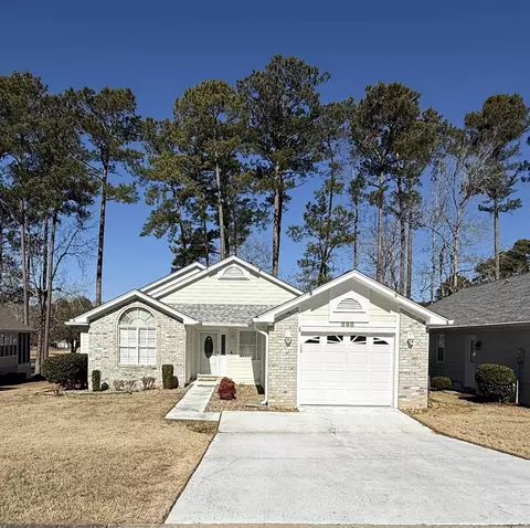 898 Knoll Dr, Little River, SC 29566