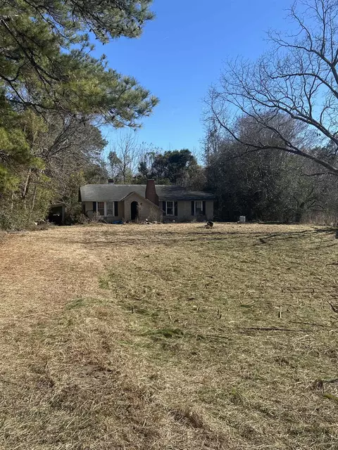 2045 Martin Luther King Hwy, Kingstree, SC 29556