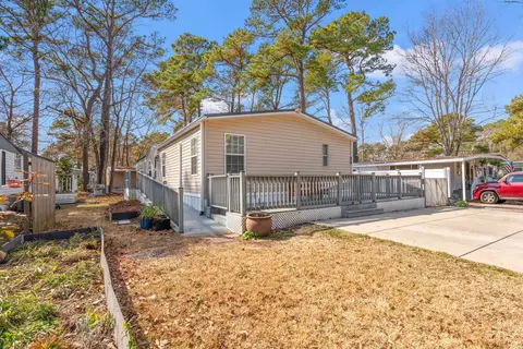 34 Spinnaker Ln, Murrells Inlet, SC 29576