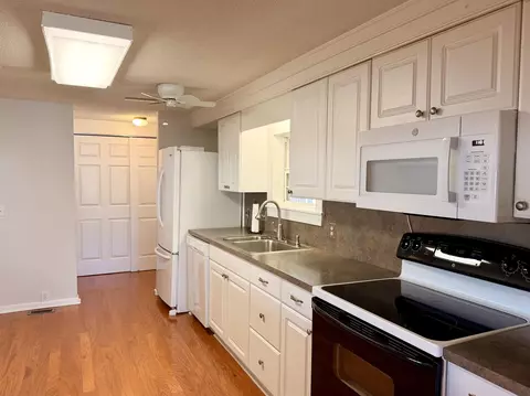 426 E Lake Dr, Surfside Beach, SC 29575 photo 5