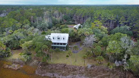 9715 Two Pines Rd, Mcclellanville, SC 29458