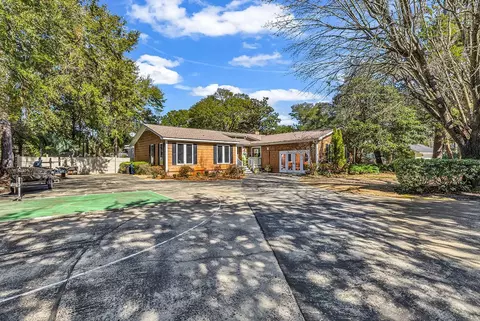 852 Riven Oak Dr, Murrells Inlet, SC 29576