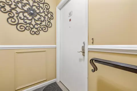 Entry Way - 209 Double Eagle Dr #H3, Surfside Beach, SC 29575 photo 1 of 4