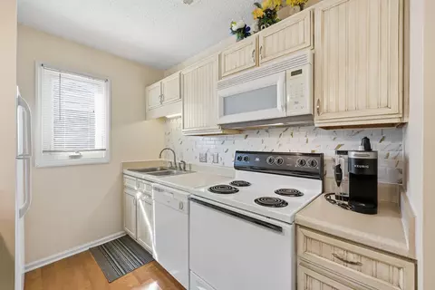 Kitchen - 209 Double Eagle Dr #H3, Surfside Beach, SC 29575 photo 3 of 4
