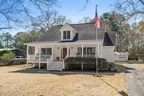5113 Pee Dee Ln, Murrells Inlet, SC 29576