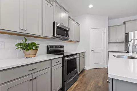 Kitchen - 2405 Capri Ct, Conway, SC 29527 photo 4 of 8