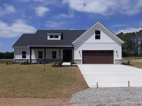 5595 Whispering Woods Rd, Conway, SC 29526
