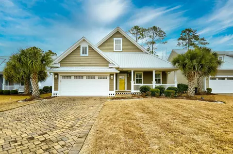 414 Waties Dr, Murrells Inlet, SC 29576