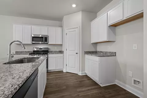 Kitchen - 2499 Campton Loop, Conway, SC 29527 photo 4 of 4