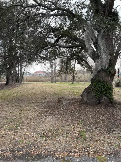 325 Kauffman St, Georgetown, SC 29440