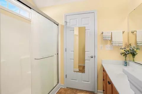 Bath - 374 Barton Loop, Myrtle Beach, SC 29579 photo 2 of 3
