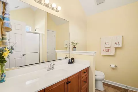 Bath - 374 Barton Loop, Myrtle Beach, SC 29579 photo 1 of 3