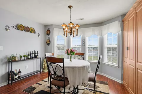 Dining - 374 Barton Loop, Myrtle Beach, SC 29579 photo 3 of 3
