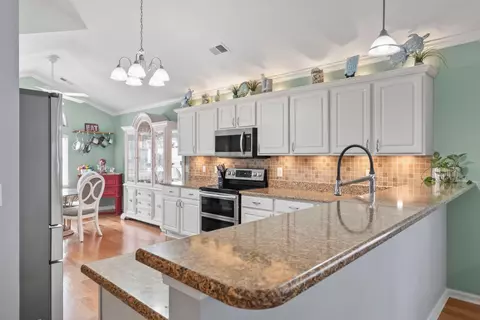Kitchen - 425 Kessinger Dr, Surfside Beach, SC 29575 photo 6 of 7