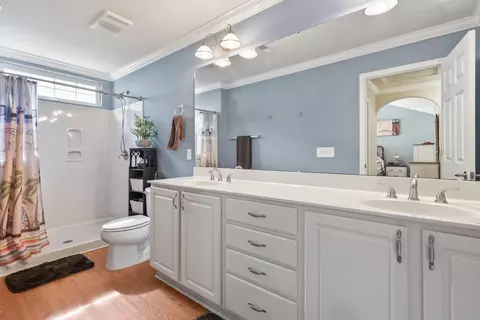Bath - 425 Kessinger Dr, Surfside Beach, SC 29575 photo 2 of 3