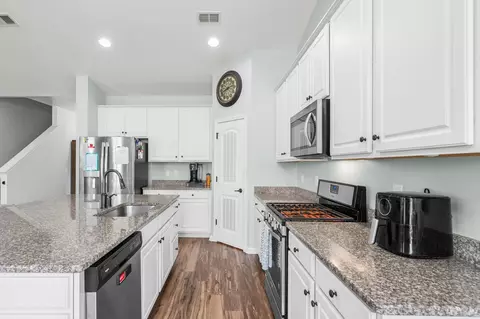 Kitchen - 1076 Caprisia Loop, Myrtle Beach, SC 29579 photo 4 of 4