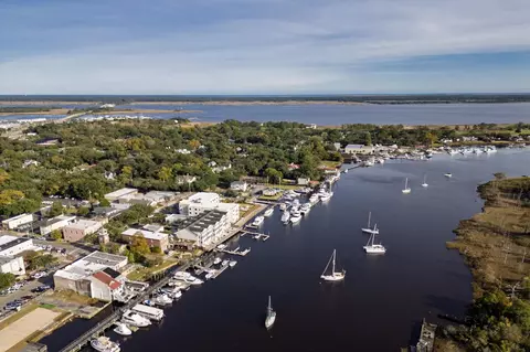 View/Area - 416 Front St, Georgetown, SC 29440 photo 2 of 4