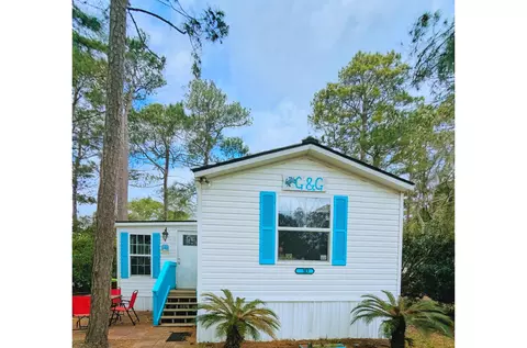 10 Ocean Reef Ln, Murrells Inlet, SC 29576