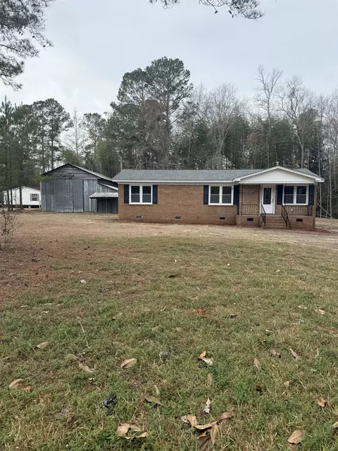 111 Oak Log Lake Rd, Conway, SC 29526