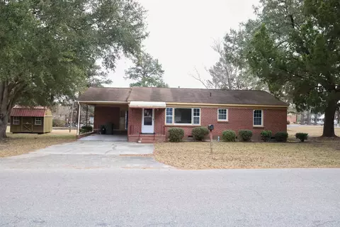 113 S Maple Ave, Andrews, SC 29510