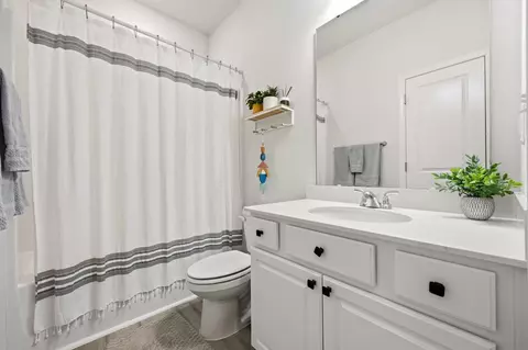 Bath - 450 Archer Ct, Conway, SC 29526 photo 1 of 4