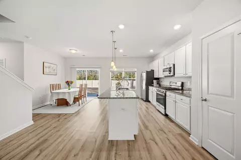 Kitchen - 450 Archer Ct, Conway, SC 29526 photo 5 of 8