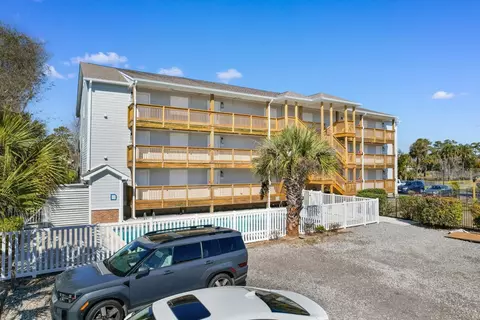 712 S Dogwood Dr #201, Surfside Beach, SC 29575