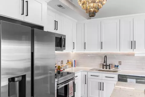 Kitchen - 210 Double Eagle Dr #B-2, Myrtle Beach, SC 29575 photo 5 of 6