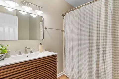 Bath - 210 Double Eagle Dr #B-2, Myrtle Beach, SC 29575 photo 3 of 3