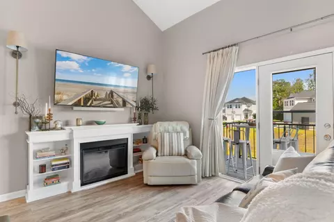 Living - 210 Double Eagle Dr #B-2, Myrtle Beach, SC 29575 photo 1 of 1