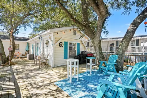 1921 Kingfisher Dr, Surfside Beach, SC 29575