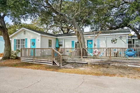 1921 Kingfisher Dr, Surfside Beach, SC 29575