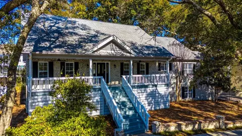 501 Hillside Dr N, North Myrtle Beach, SC 29582